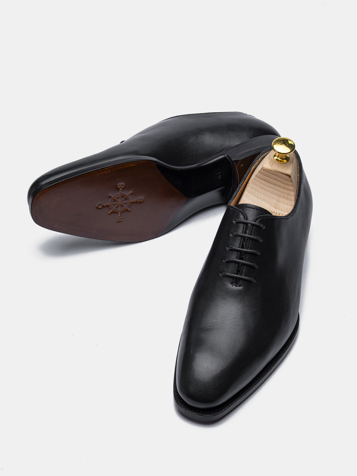 VESTAN V Wholecut Oxford Black