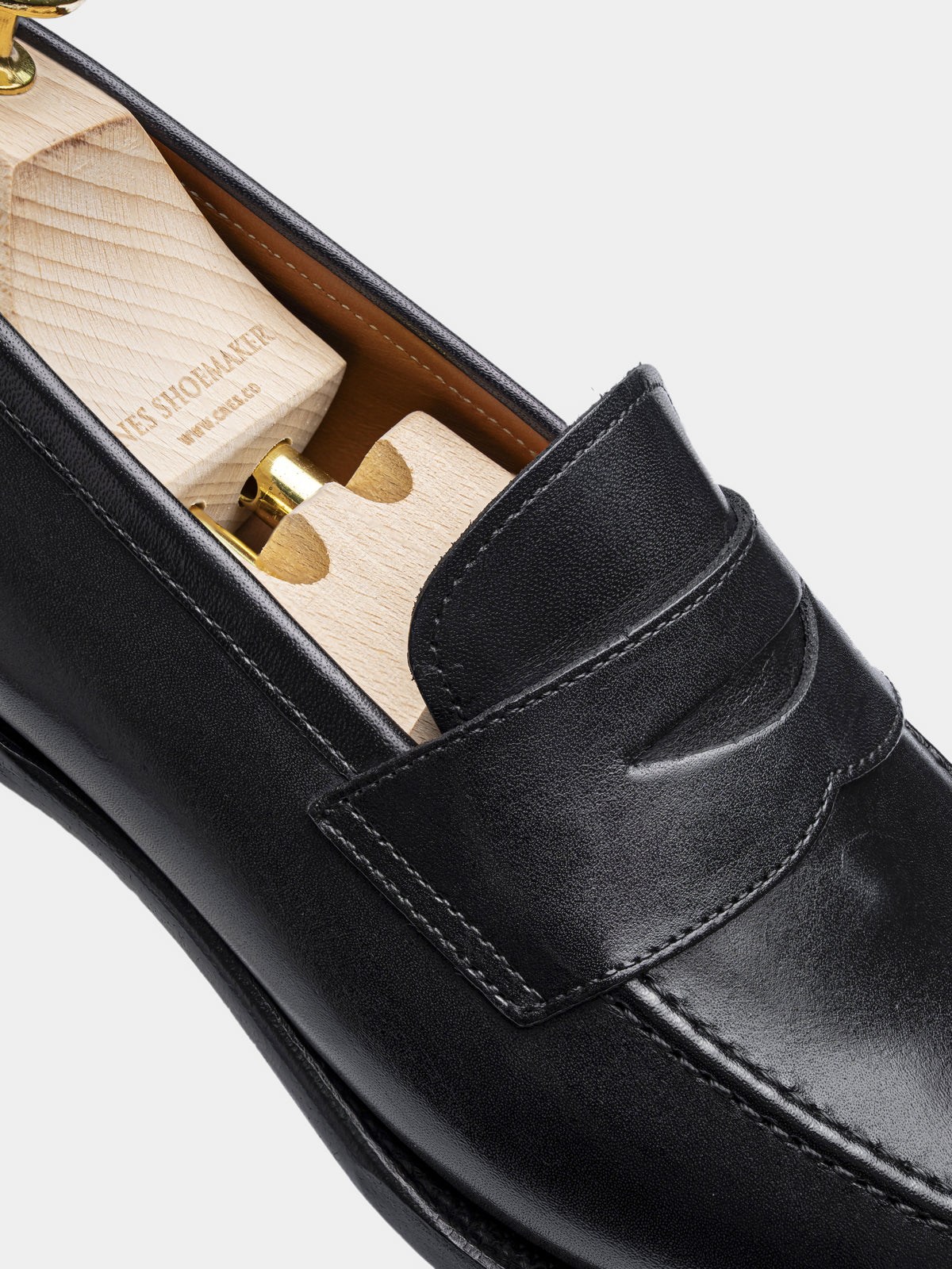 CARRICK Penny Loafer Black