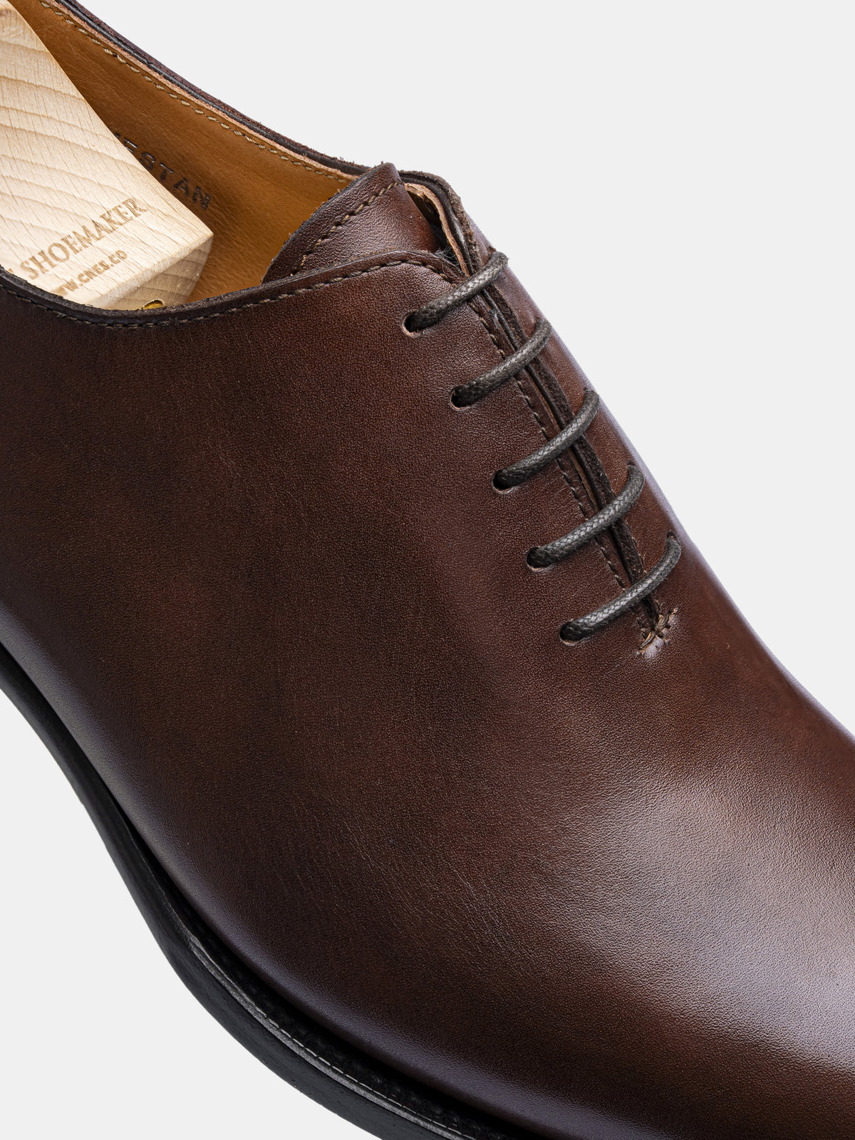 VESTAN V Wholecut Oxford Brown Museum