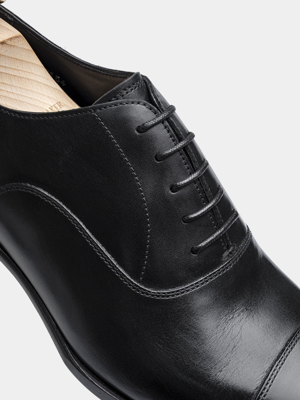 C154 Cap Toe Oxford Black