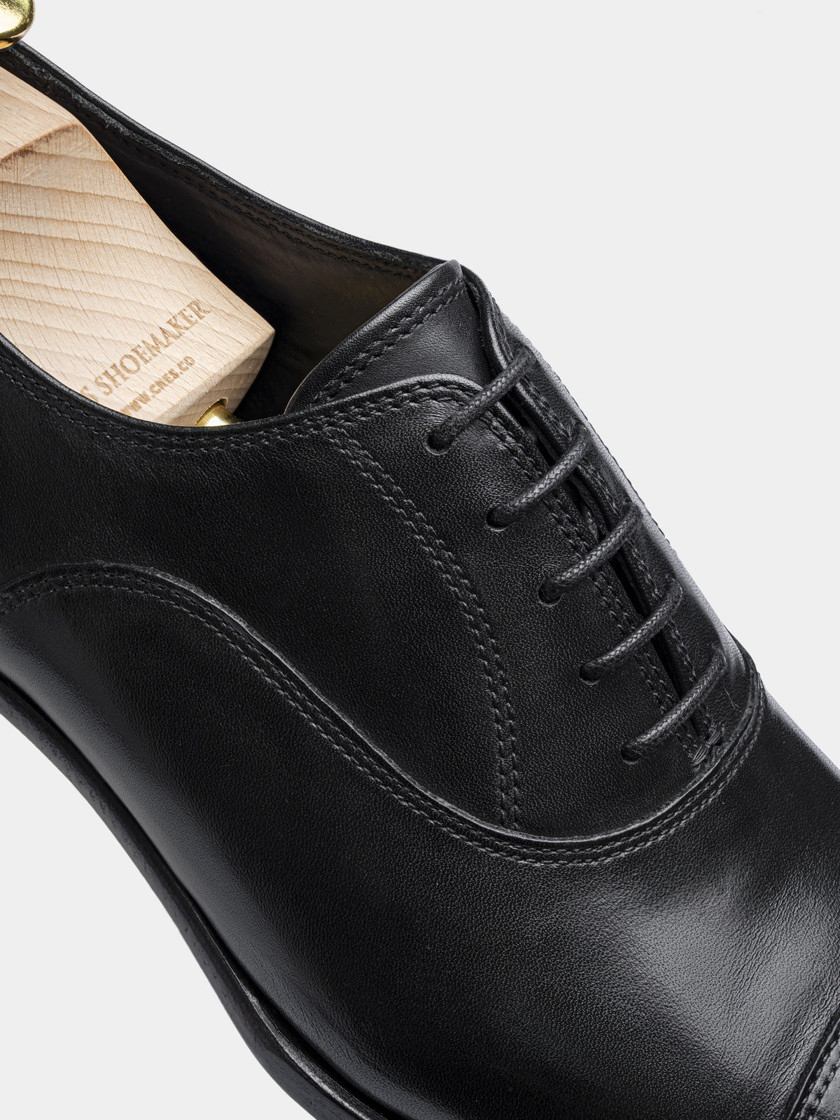 C176 Cap Toe Oxford Black
