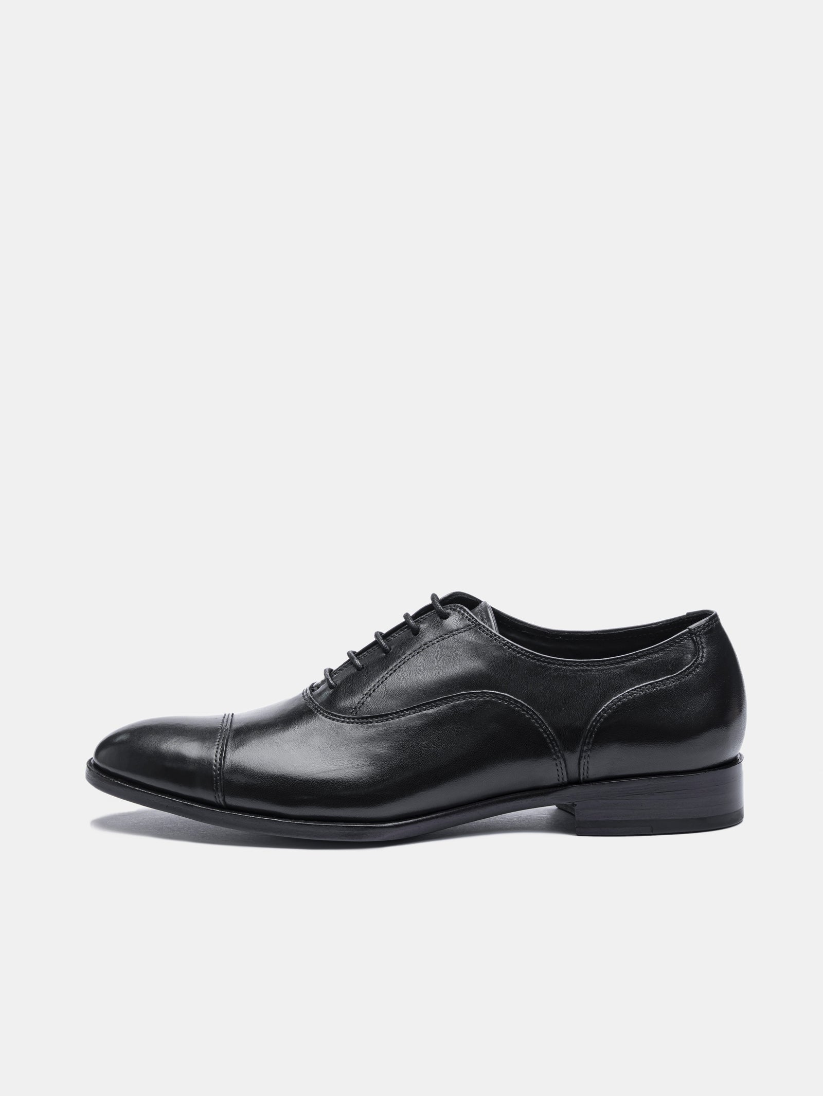 C176 Cap Toe Oxford Black