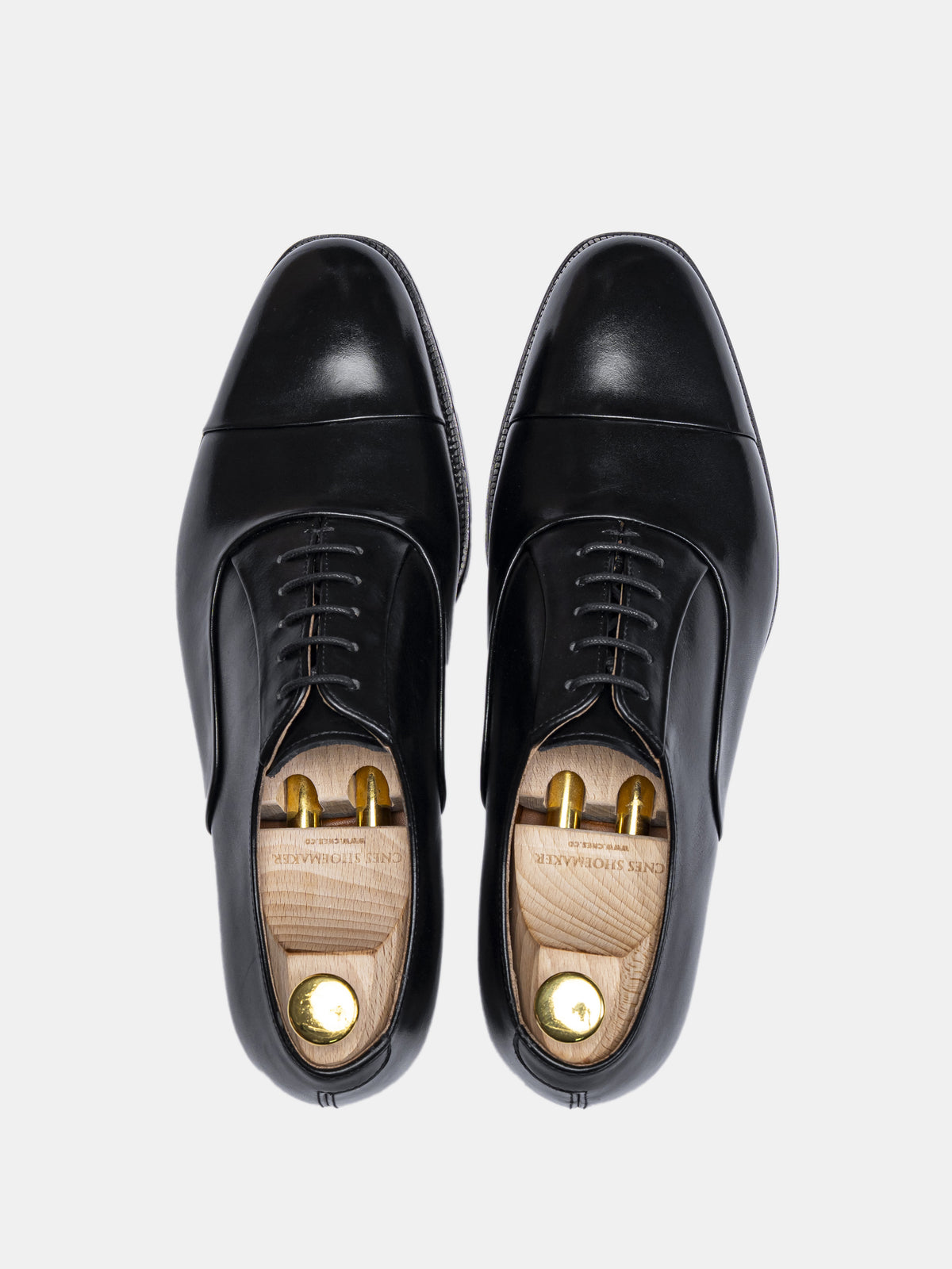 C5N54 Cap Toe Oxford Black