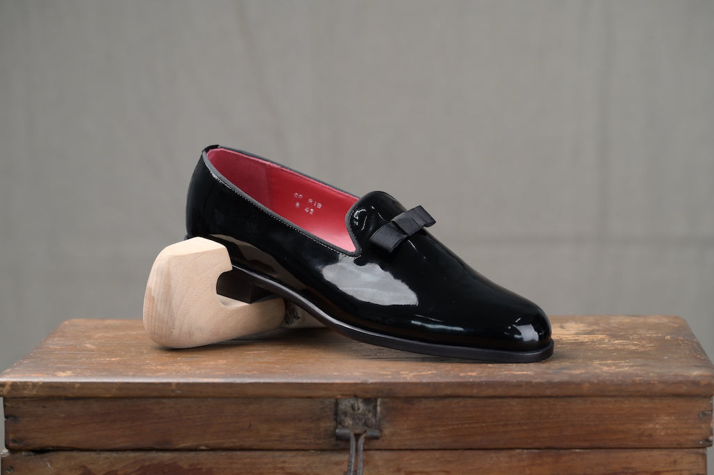 [MTO] OPW Ribbon Black Tie Patent Loafer
