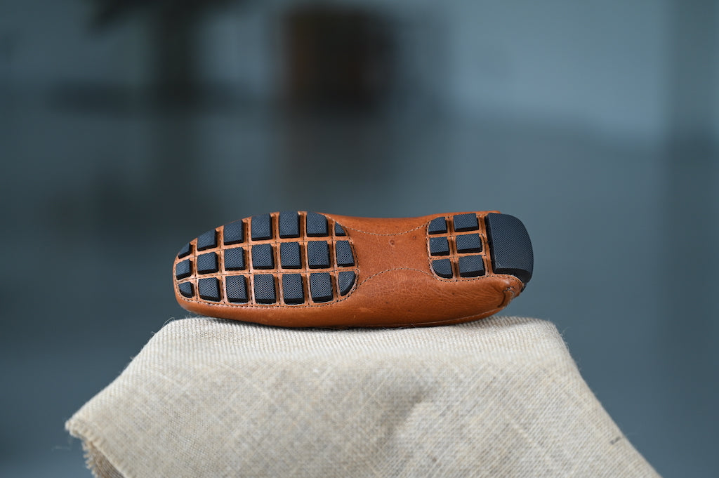 [SALE] CNS D207 Emboss Brown Moccasin