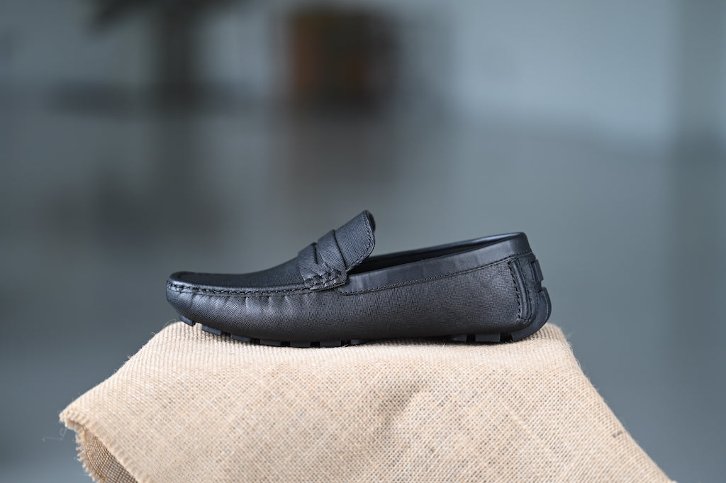 [SALE] CNS D207 Saffiano / Embossed Black Moccasin