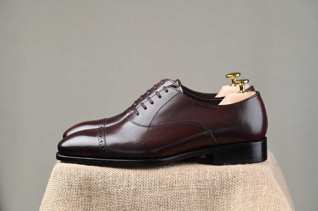 CAMUS Punched Cap Toe Oxfords